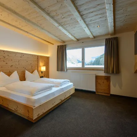 Luxury B&B August Hotel
