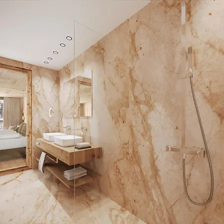 Szálloda Luxury August Ortisei