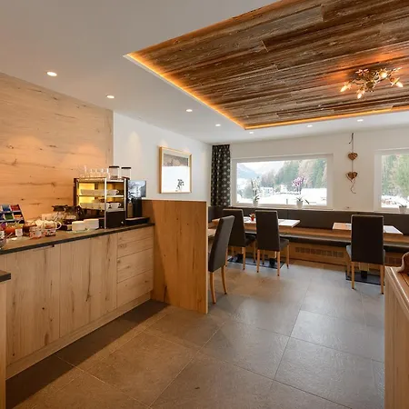 Luxury B&B August 3* Ortisei